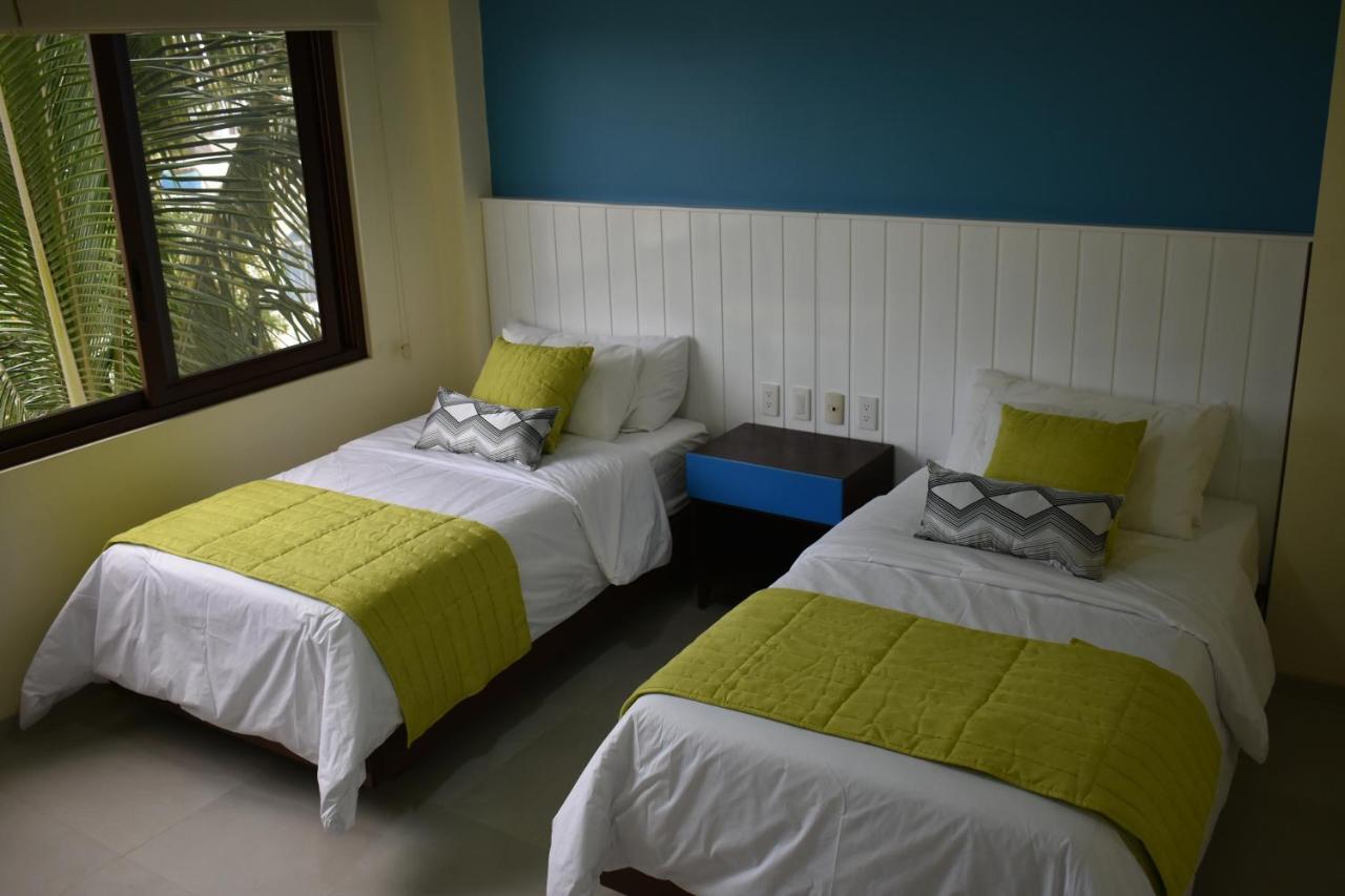 Hotel La Laguna Galapagos Пуэрто-Вильямиль Экстерьер фото