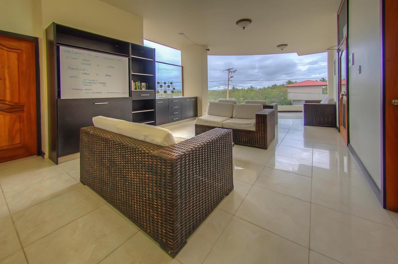 Hotel La Laguna Galapagos Пуэрто-Вильямиль Экстерьер фото