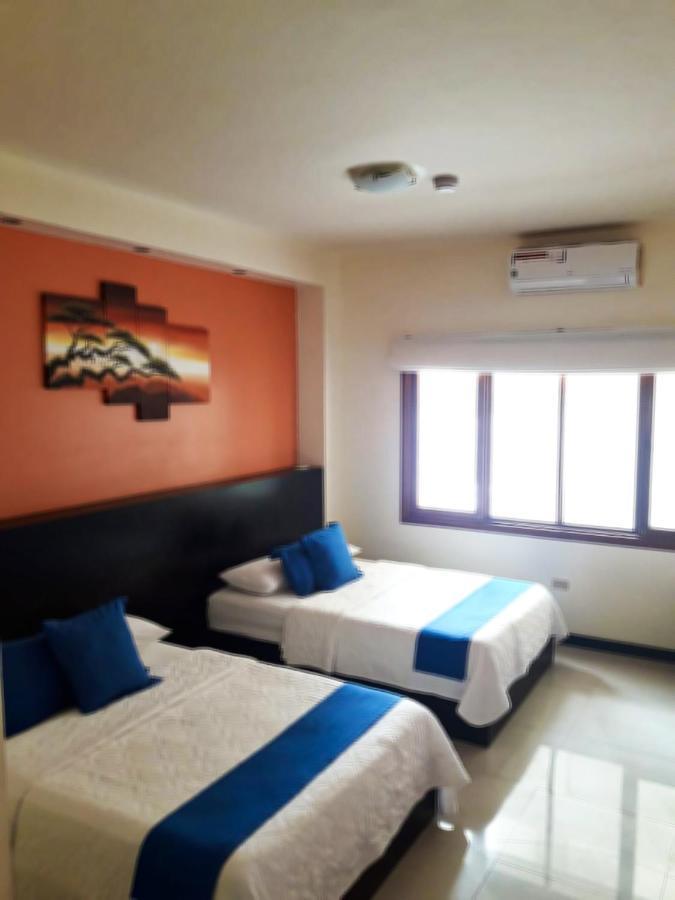 Hotel La Laguna Galapagos Пуэрто-Вильямиль Экстерьер фото