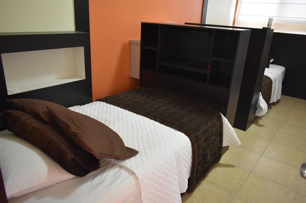 Hotel La Laguna Galapagos Пуэрто-Вильямиль Экстерьер фото