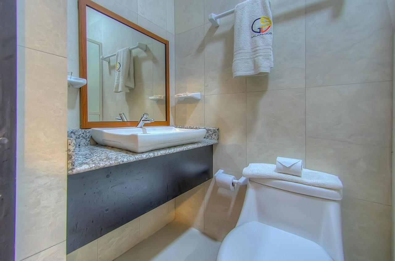 Hotel La Laguna Galapagos Пуэрто-Вильямиль Экстерьер фото