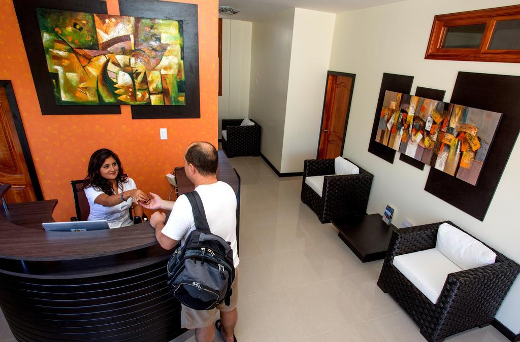 Hotel La Laguna Galapagos Пуэрто-Вильямиль Экстерьер фото