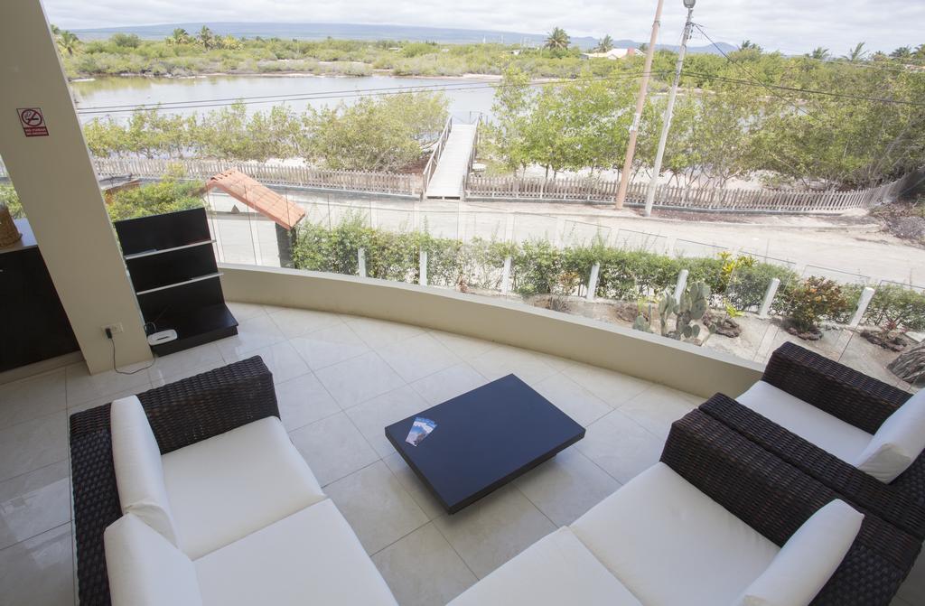 Hotel La Laguna Galapagos Пуэрто-Вильямиль Экстерьер фото