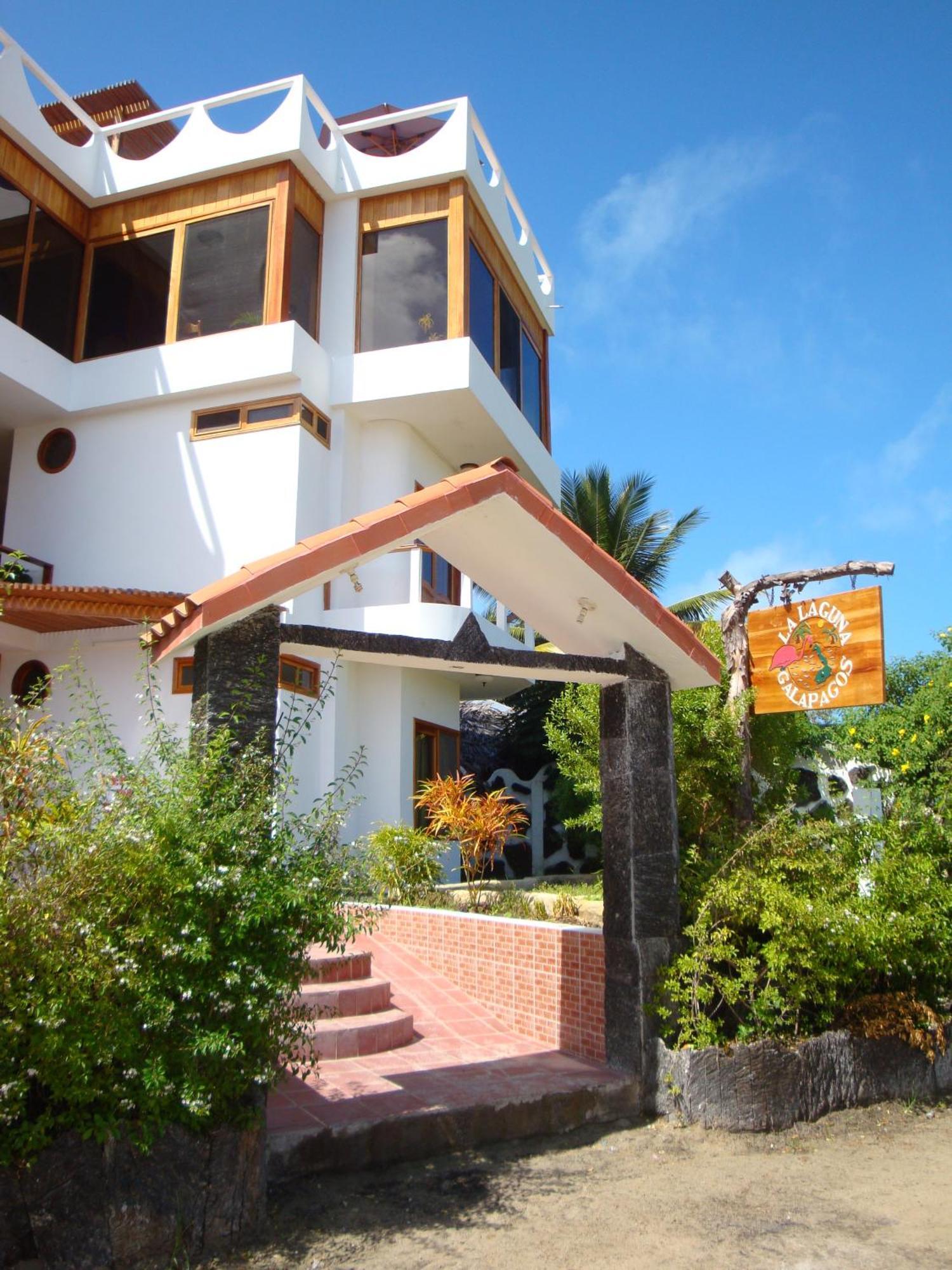 Hotel La Laguna Galapagos Пуэрто-Вильямиль Экстерьер фото