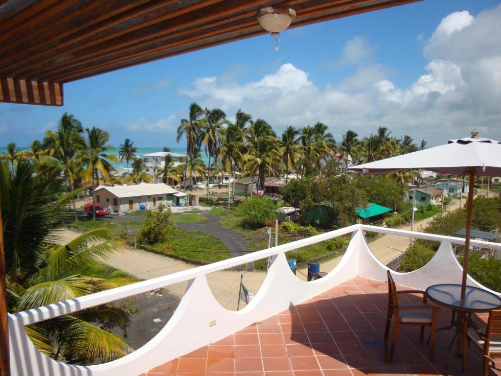 Hotel La Laguna Galapagos Пуэрто-Вильямиль Экстерьер фото