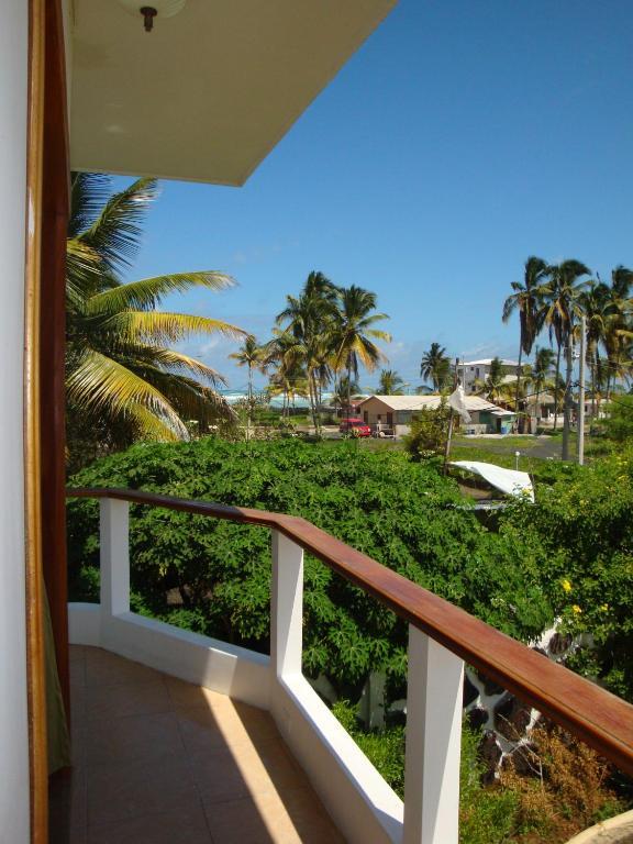 Hotel La Laguna Galapagos Пуэрто-Вильямиль Экстерьер фото