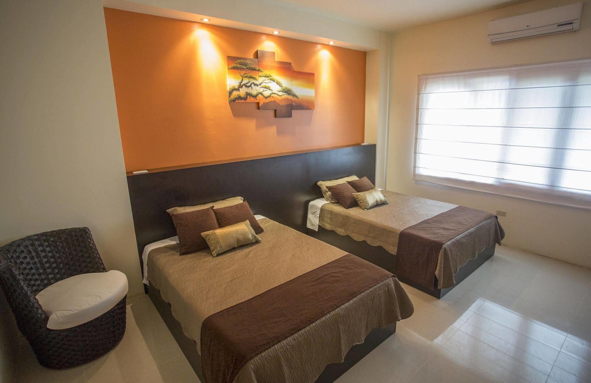 Hotel La Laguna Galapagos Пуэрто-Вильямиль Экстерьер фото
