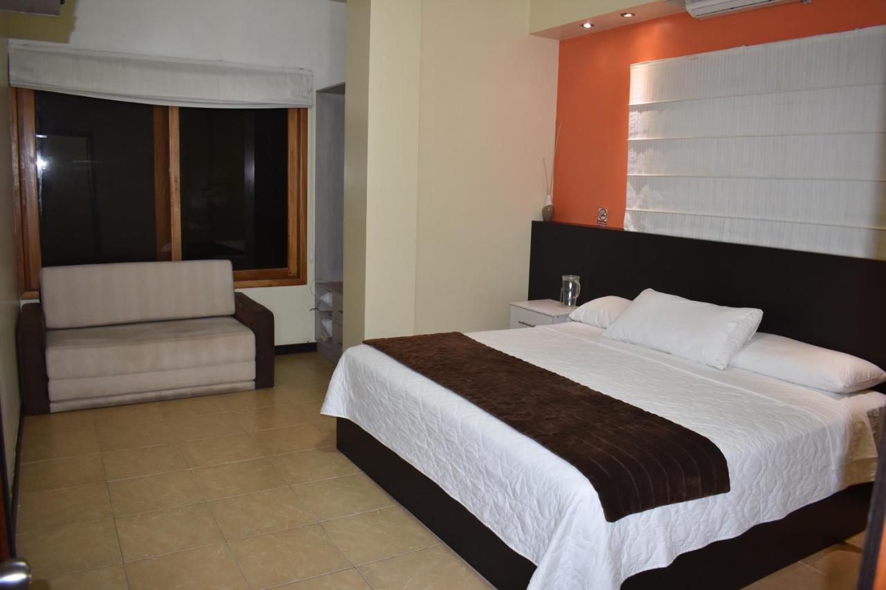 Hotel La Laguna Galapagos Пуэрто-Вильямиль Экстерьер фото