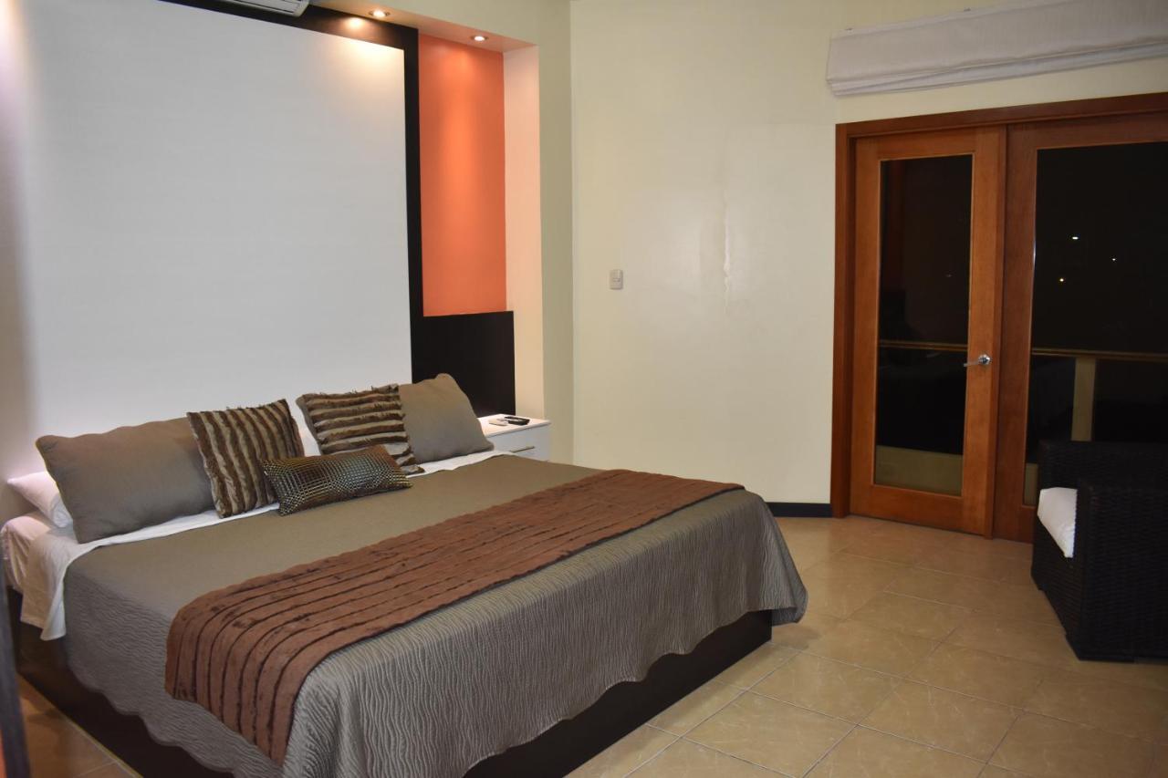 Hotel La Laguna Galapagos Пуэрто-Вильямиль Экстерьер фото