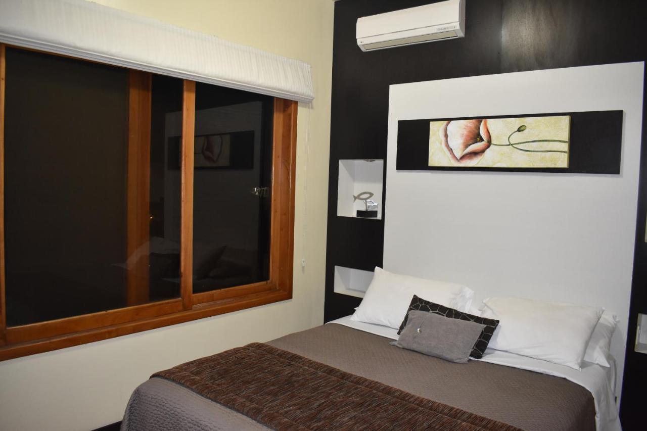 Hotel La Laguna Galapagos Пуэрто-Вильямиль Экстерьер фото